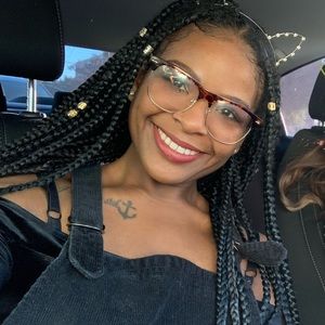 Meet your Posher, Frances